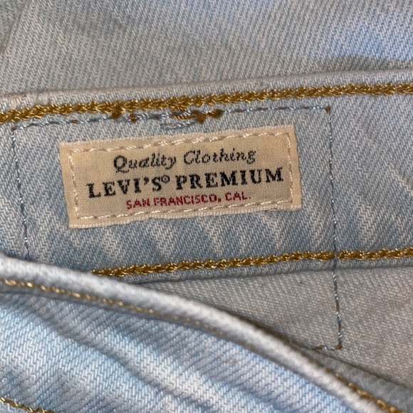 Levi’s Wedgie Straight Fit Women’s Jeans - Picture 11 of 14